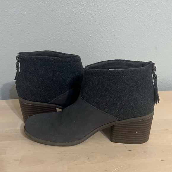 TOMS Womens Lacy Ankle Boot - Forged Iron Suede Booties Size 7 - Picture 8 of 9